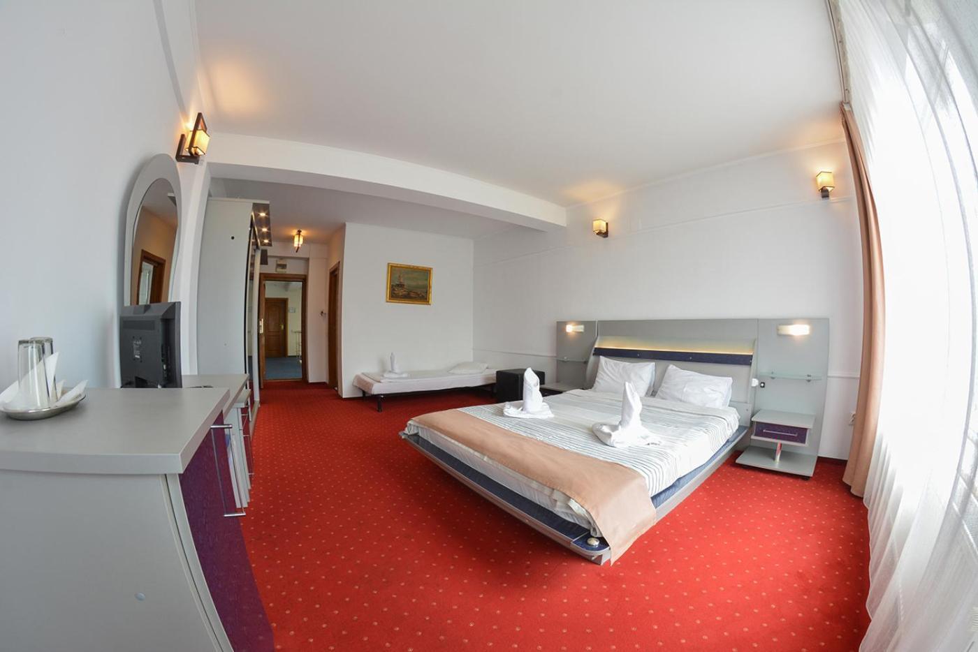 Hotel Pensiune Valentina Râmnicu Vâlcea Exterior foto