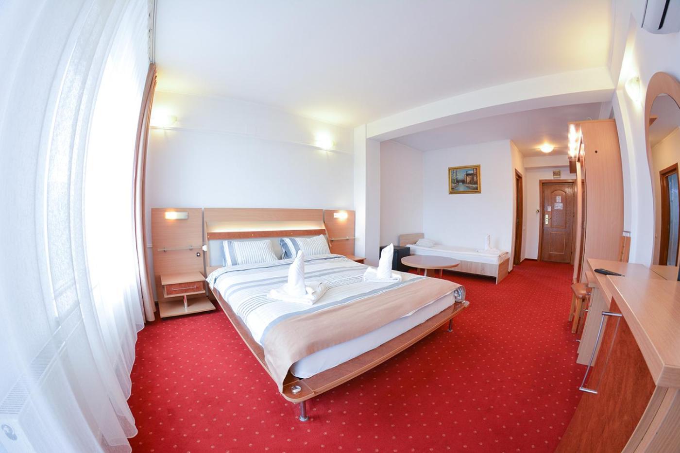 Hotel Pensiune Valentina Râmnicu Vâlcea Exterior foto
