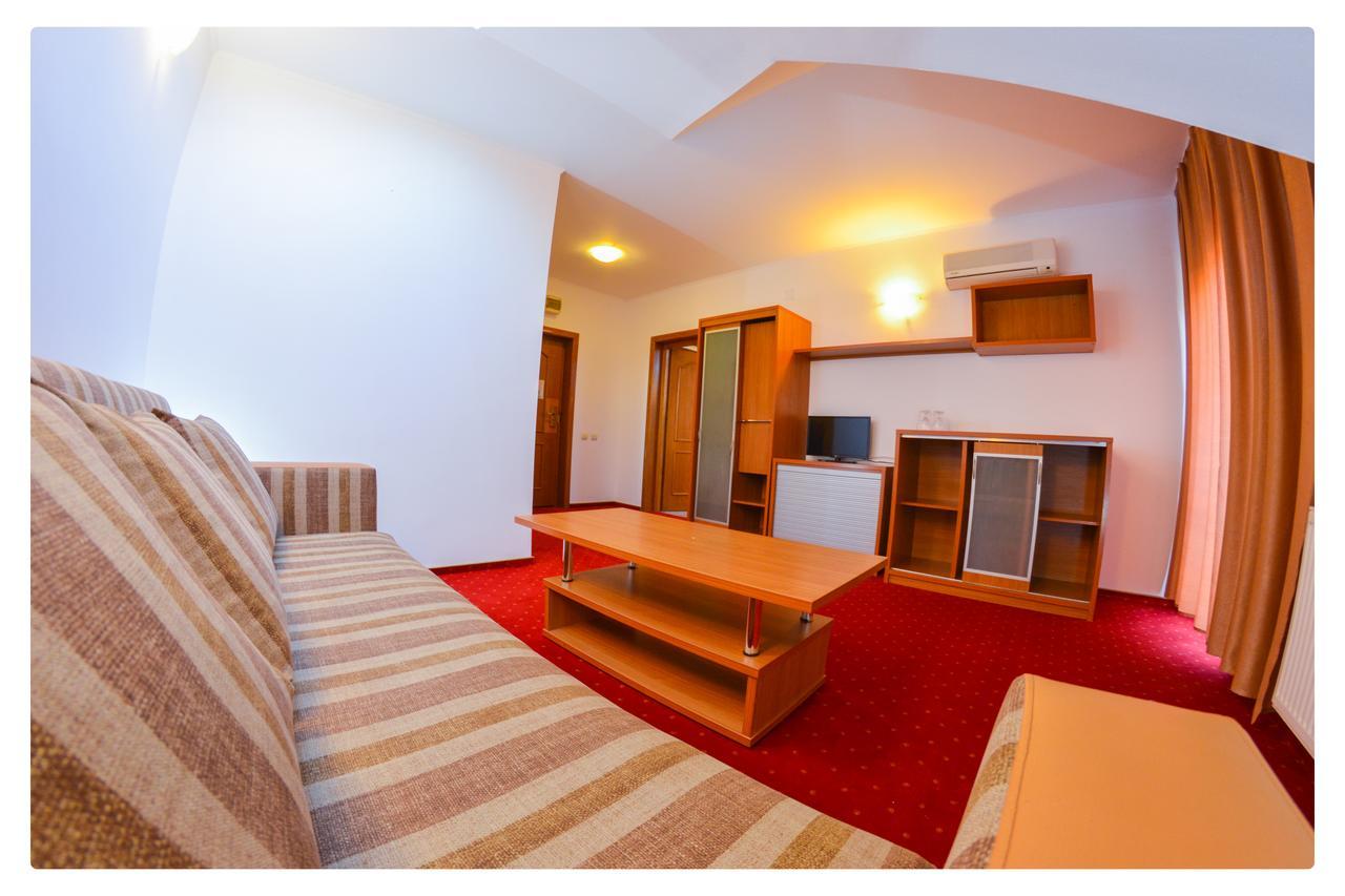 Hotel Pensiune Valentina Râmnicu Vâlcea Exterior foto